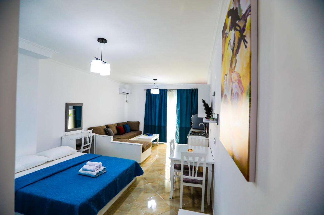 Vila Enxhi Ksamil Luaran gambar